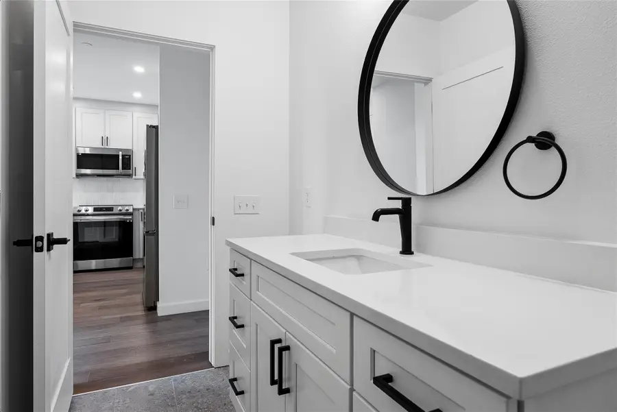 1800 E 4th St #295, Austin, TX 78702 - Image #2