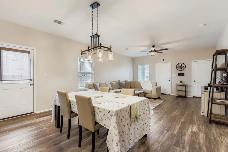 192 Standing Rock Ln, Marble Falls, TX 78654 - Image #2