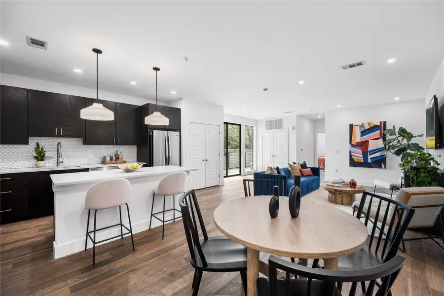 1615 E 7th St #208, Austin, TX 78702 - #2