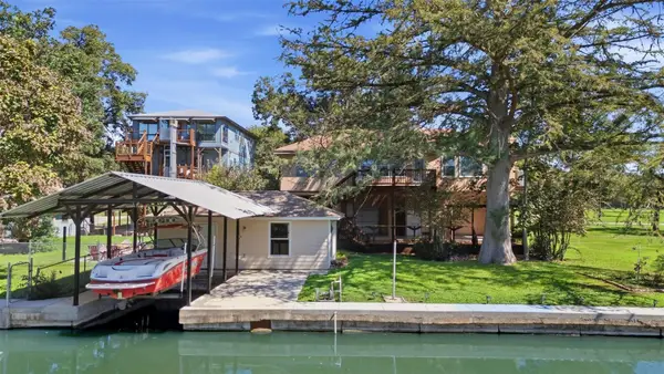124 Lakeside Dr, Seguin, TX 78155