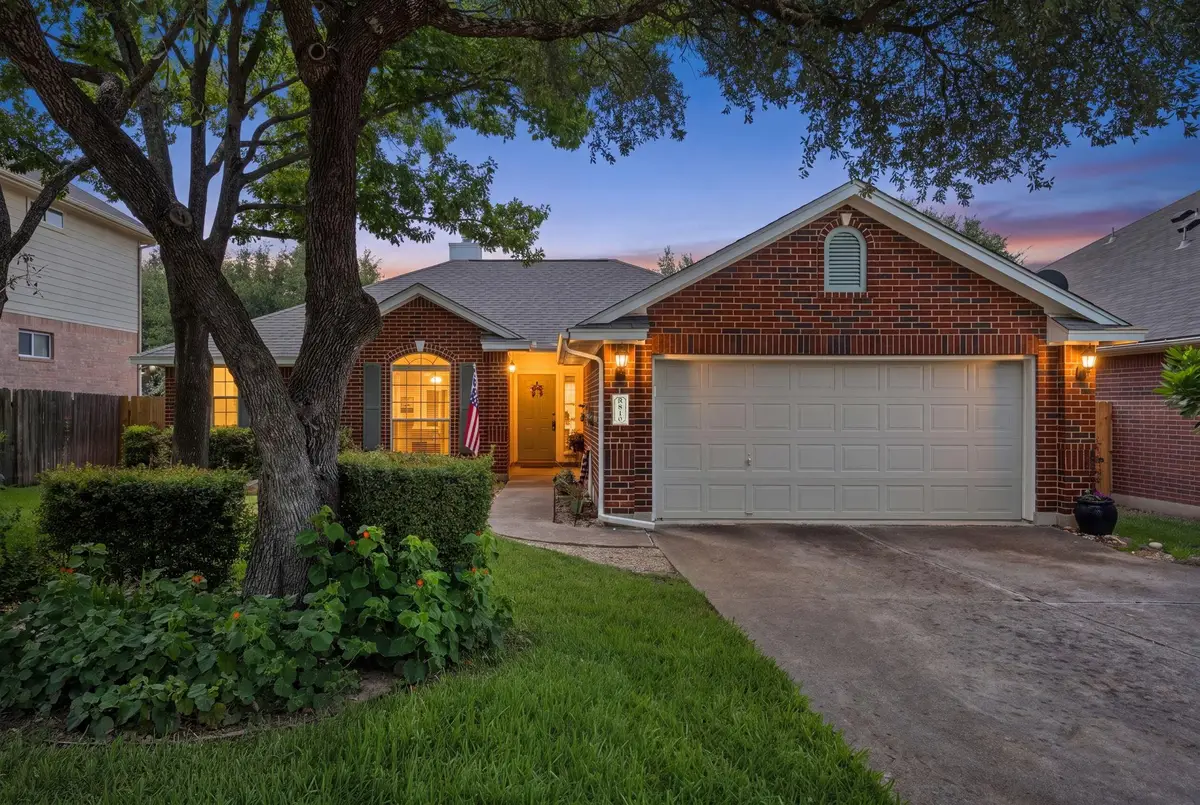 810 Hilltop Dr, Leander, TX 78641 - #1