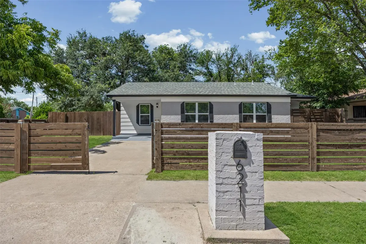 6211 Palm Cir, Austin, TX 78741 - #1