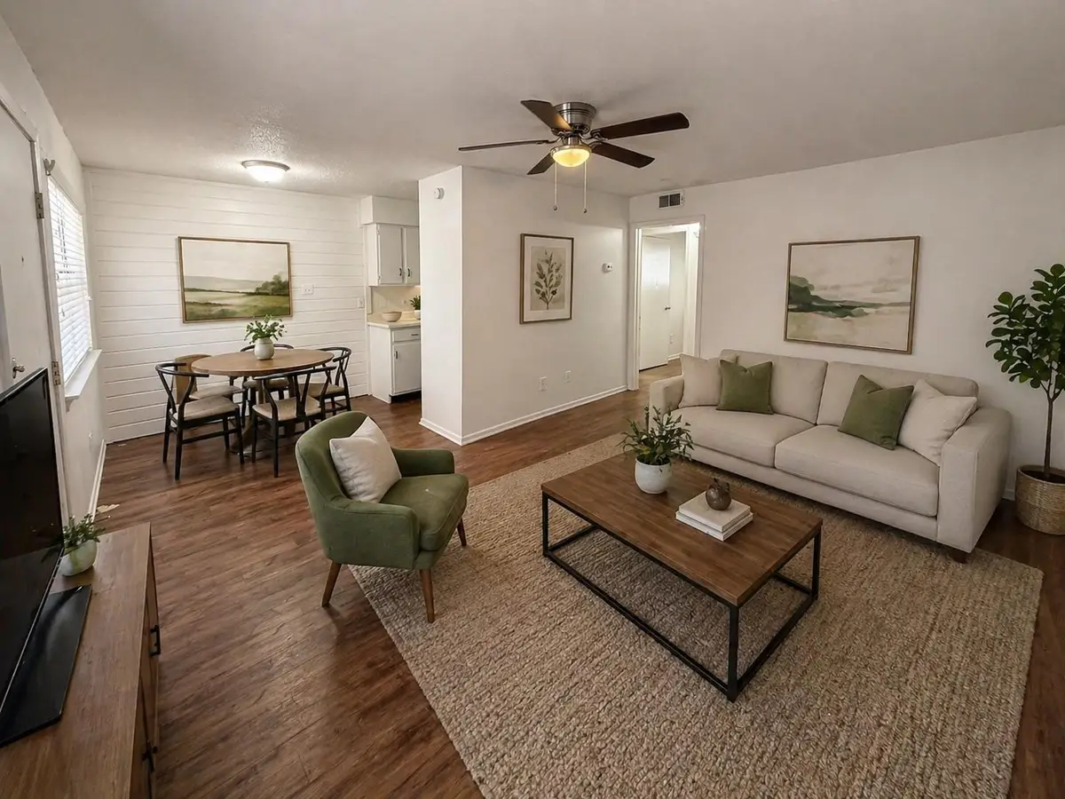 2704 Salado St #103, Austin, TX 78705 - #1