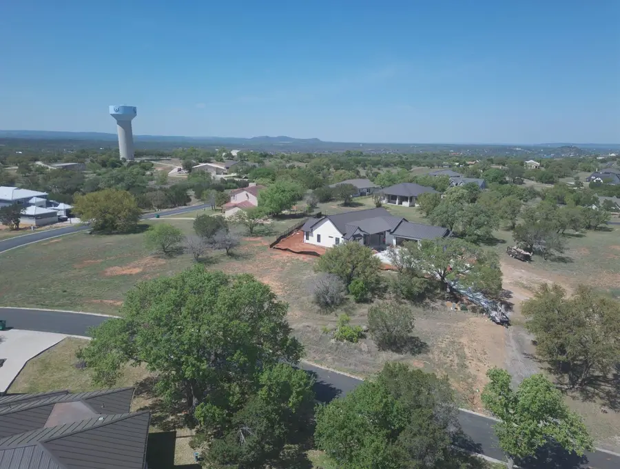 501 Nugget Cir, Horseshoe Bay, TX 78657 - #3