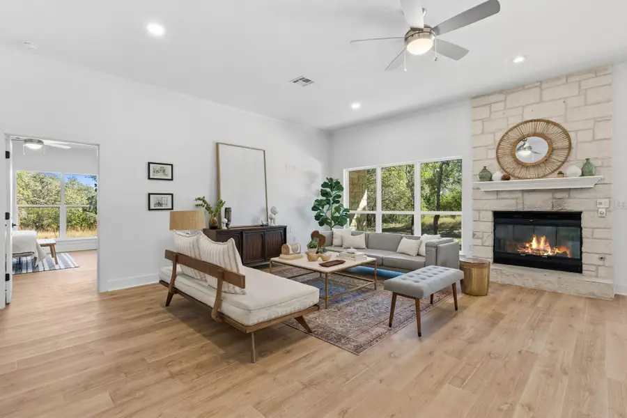 496 Spoonts Ln, Liberty Hill, TX 78642 - Image #3