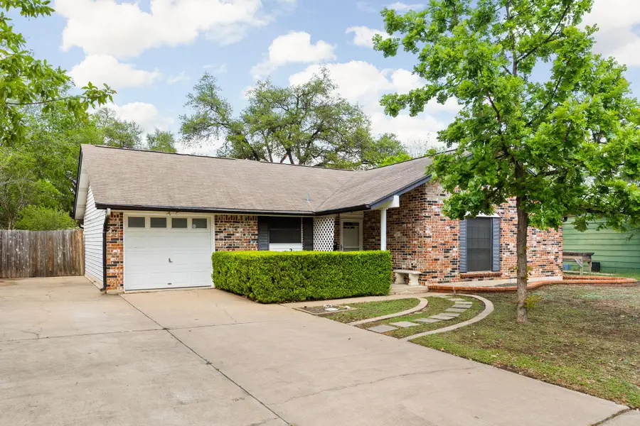 412 Thistlewood Dr, Austin, TX 78745 - #3