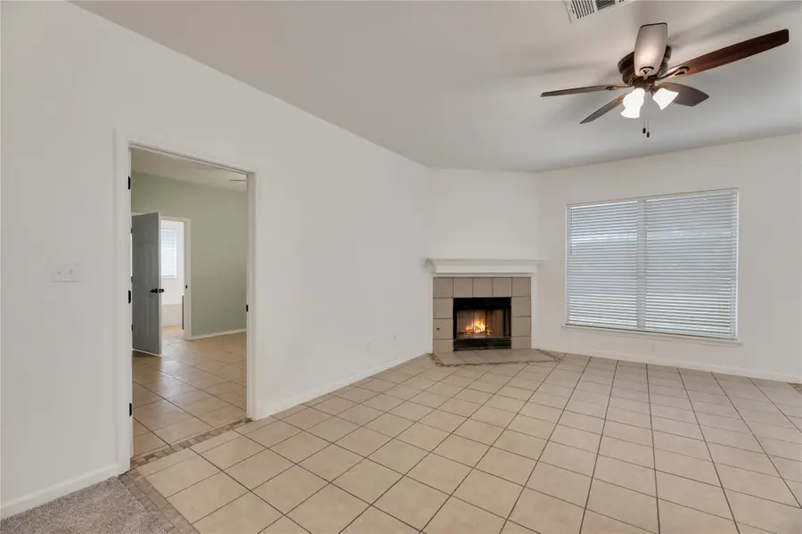 136 Shenandoah Trl, Elgin, TX 78621 - Image #3