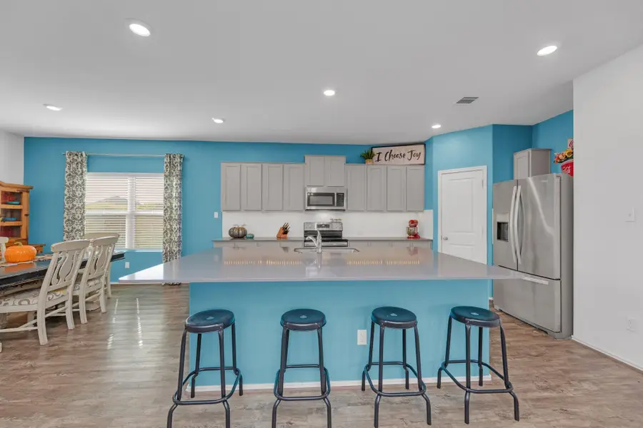 400 Xanadu Dr, Jarrell, TX 76537 - Image #3