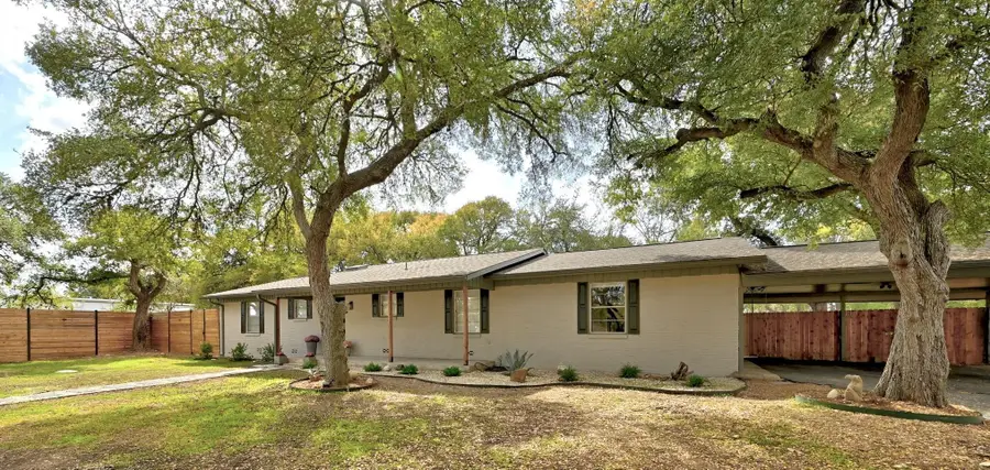 107 Suttles Ave, San Marcos, TX 78666 - Image #2