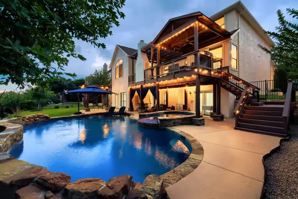 107 Hensley Dr, Austin, TX 78738