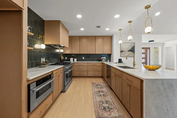 4008 Balcones Woods Dr, Austin, TX 78759