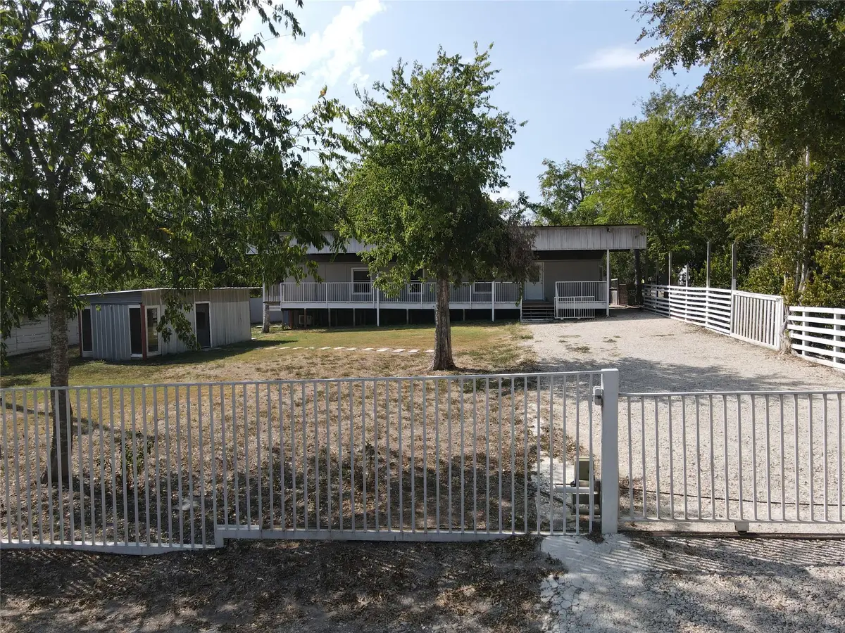 155 5th St, Maxwell, TX 78656 - Image #1