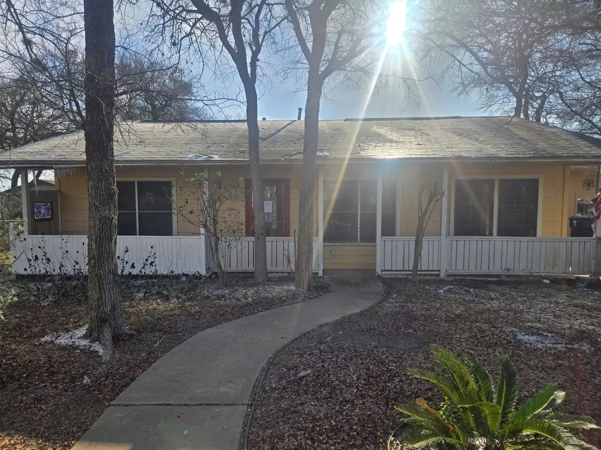 107 N Stony Mont Dr, Del Valle, TX 78617 - Image #1