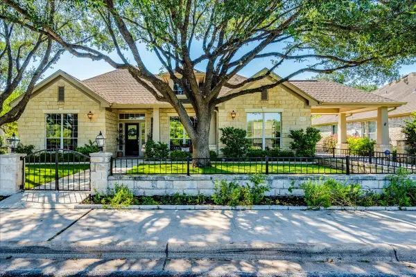 10613 River Plantation Dr, Austin, TX 78747