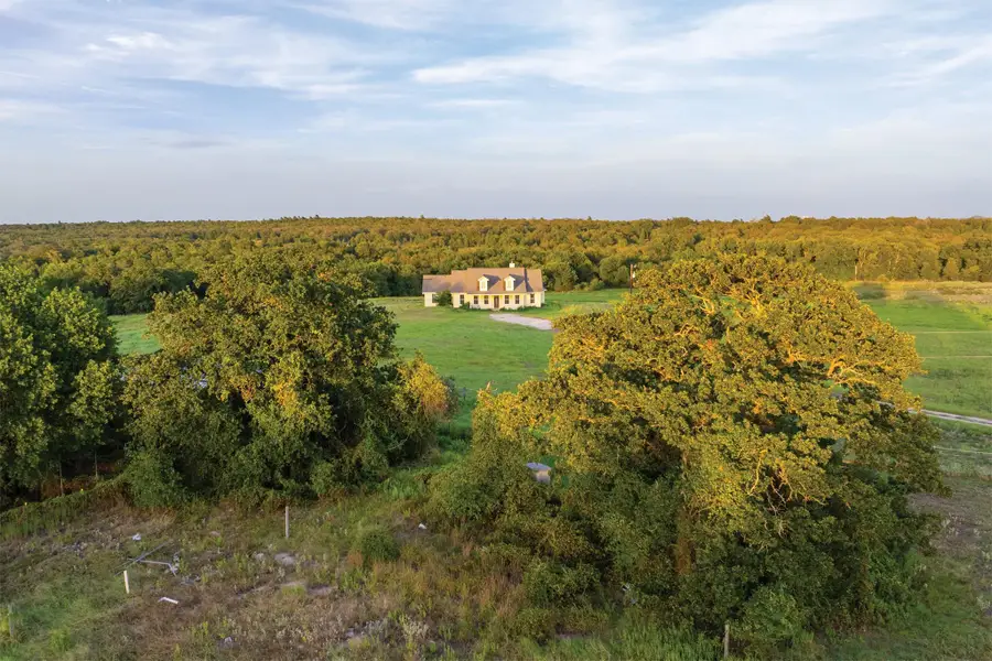 498 N County Line Rd, Elgin, TX 78621 - Image #3