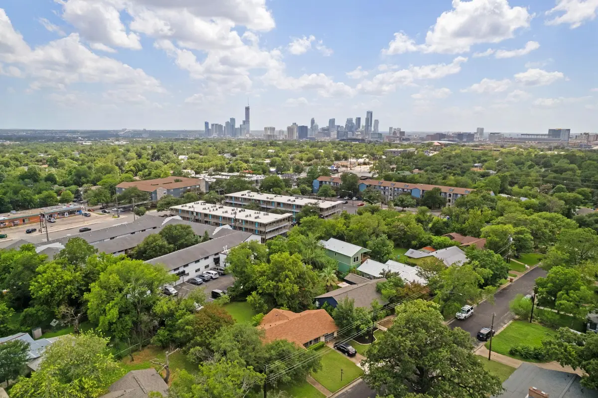1719 E 32nd St, Austin, TX 78722 - Image #1