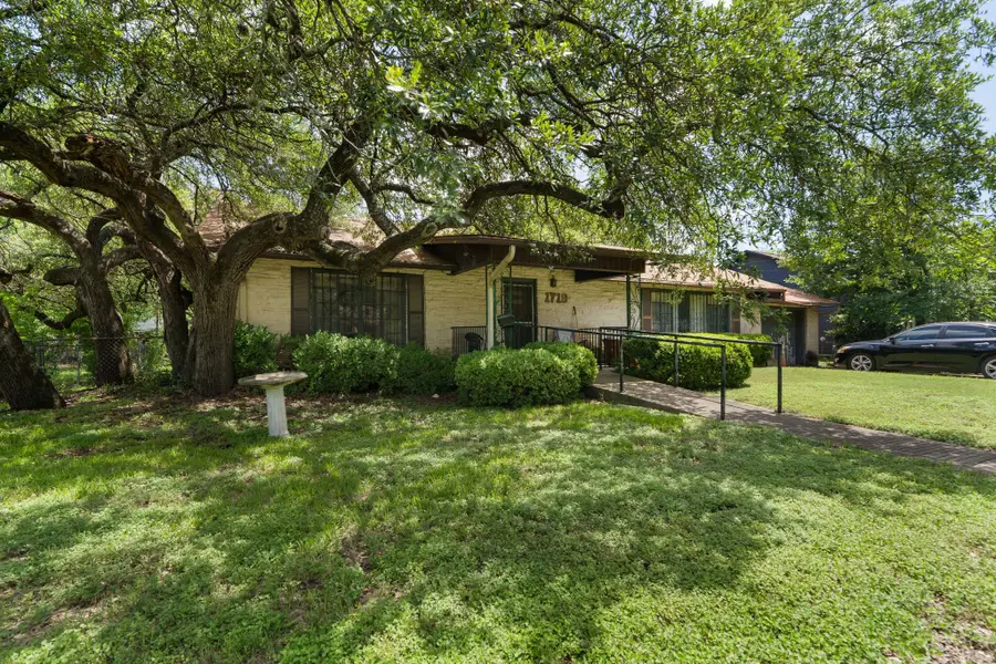 1719 E 32nd St, Austin, TX 78722 - Image #2