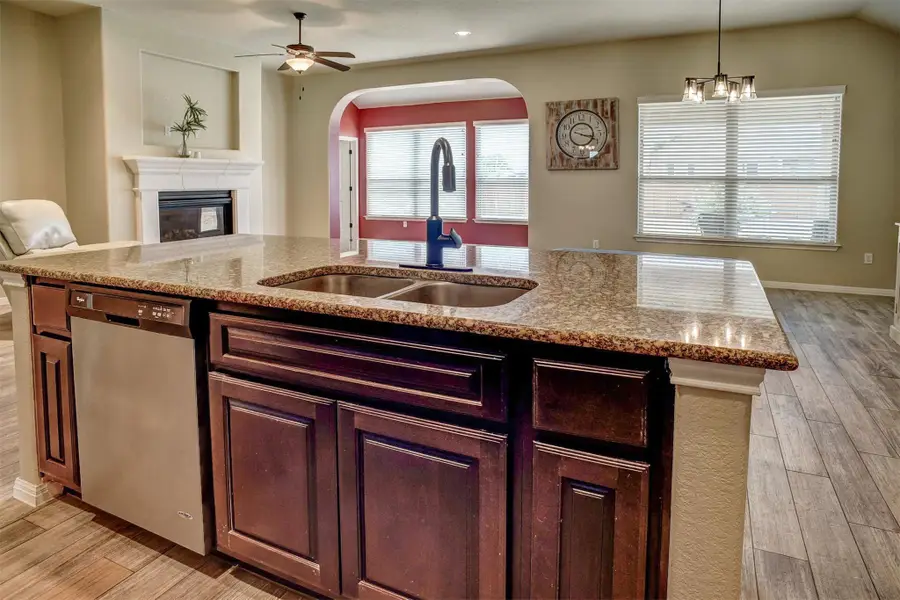 285 Chisholm Trl, Bastrop, TX 78602 - Image #3