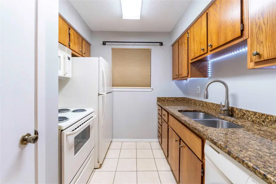 6903 Deatonhill Dr #28, Austin, TX 78745 - #3