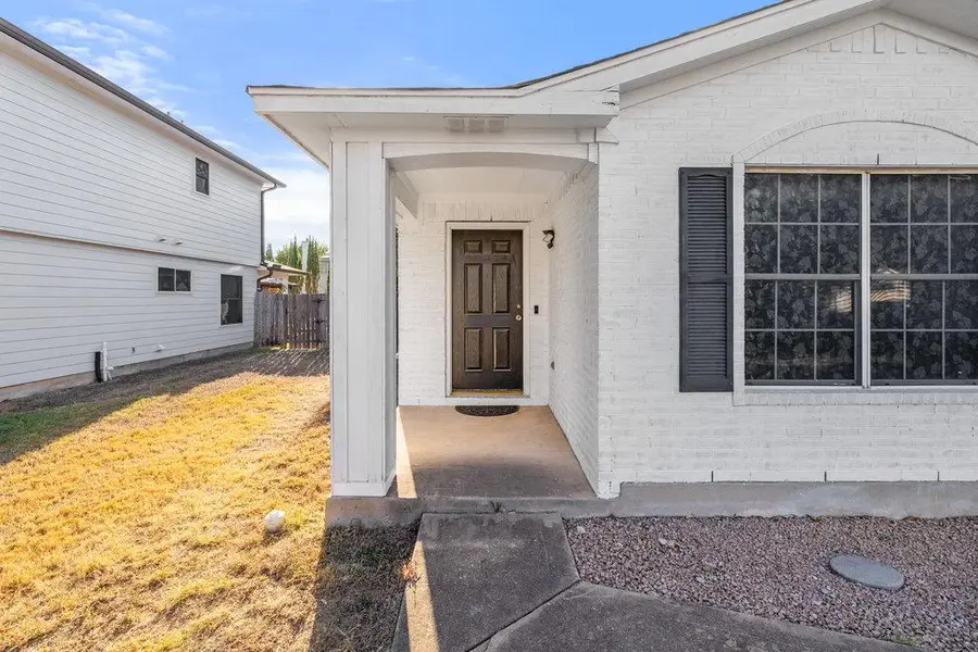 222 Bryant Dr, Bastrop, TX 78602 - Image #2