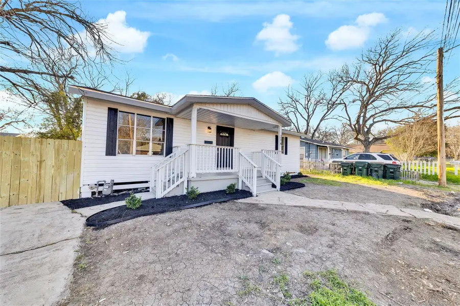 214 Jackman St, San Marcos, TX 78666 - Image #2