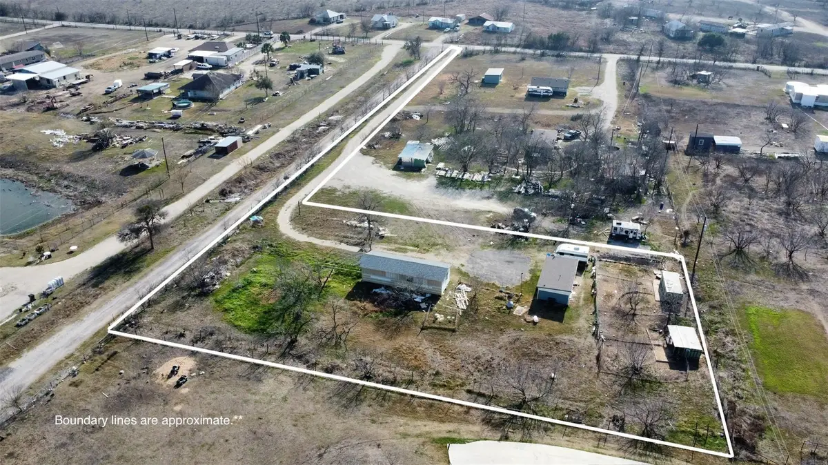 3130 Homannville Trl, Lockhart, TX 78644 - #1