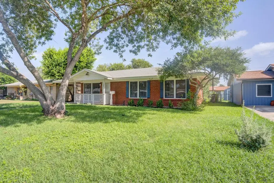 167 Hatcher Ave, San Antonio, TX 78223 - #3
