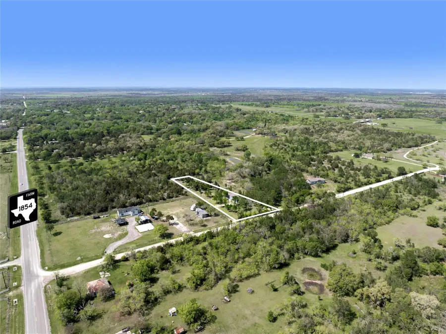 145 Crooked Rd, Dale, TX 78616 - Image #2