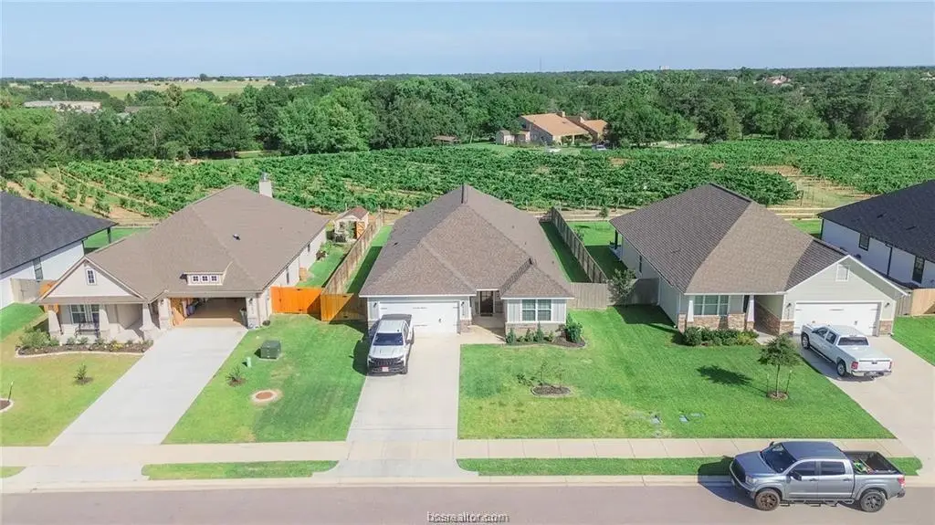 4130 Vintage Estates Ct, Bryan, TX 77808 - #1