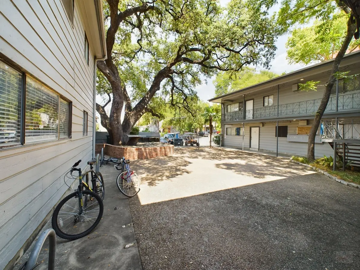 803 W 28th St #202, Austin, TX 78705 - #1