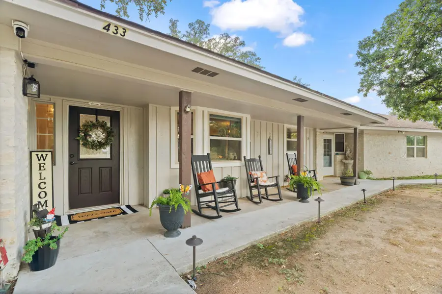 433 Paseo De Vaca, Marble Falls, TX 78654 - Image #2
