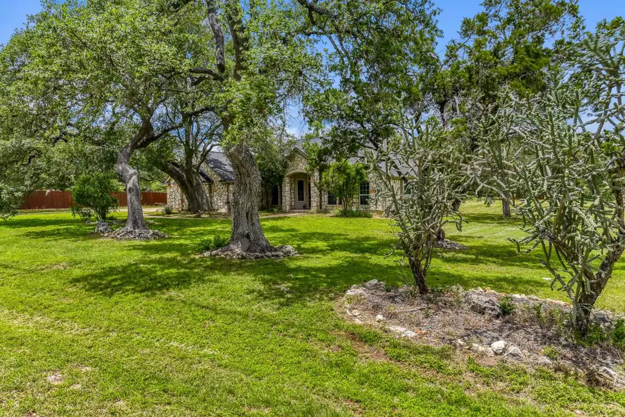 330 Humphrey Dr, Buda, TX 78610 - #3