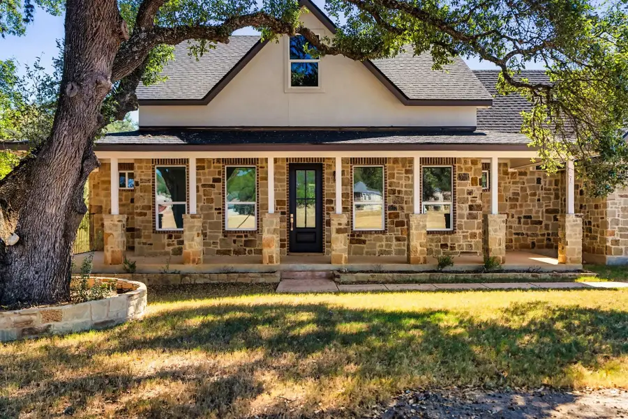 310 Shayla Ln, Canyon Lake, TX 78133 - #2
