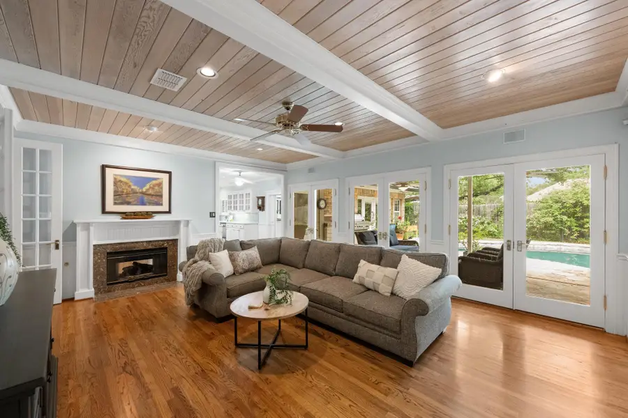 10401 Pinehurst Dr, Austin, TX 78747 - #2