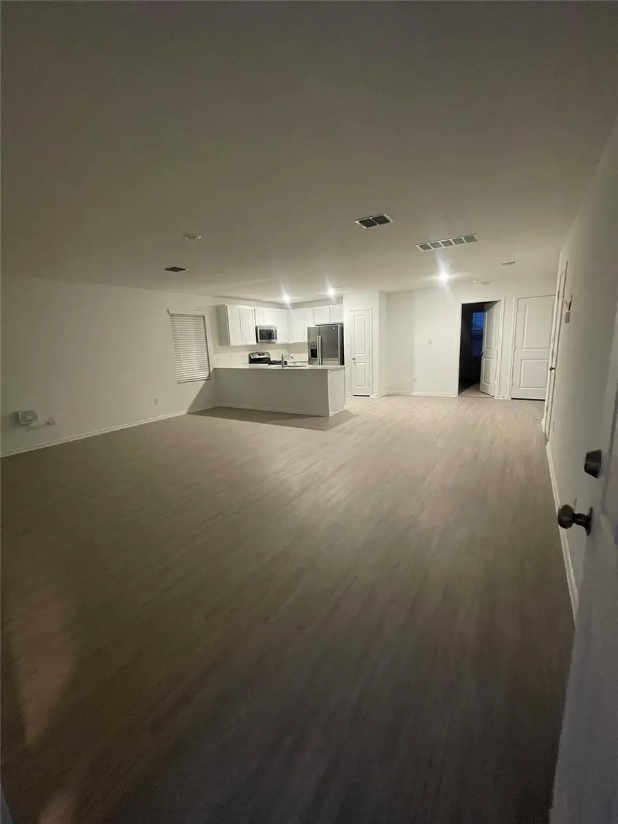 182 Sambre St, Kyle, TX 78640 - Image #2