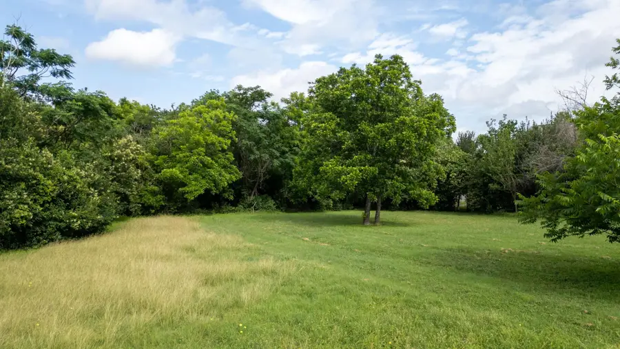 300 College St, Georgetown, TX 78626 - #2
