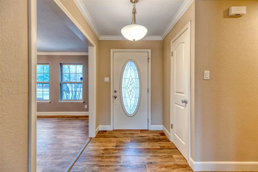 810 Vogel Dr, Lockhart, TX 78644 - #3