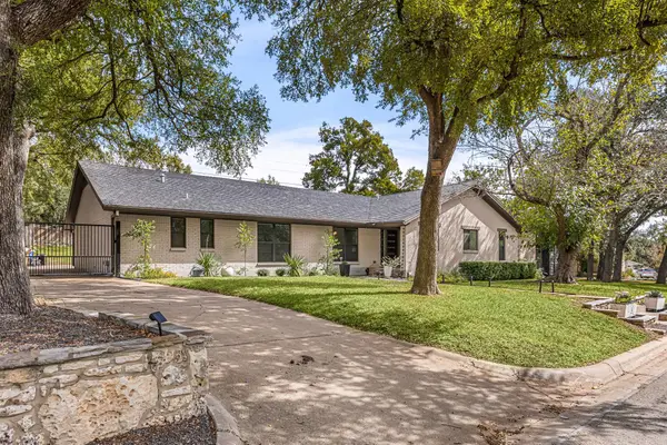 9421 Spring Hollow Dr, Austin, TX 78750