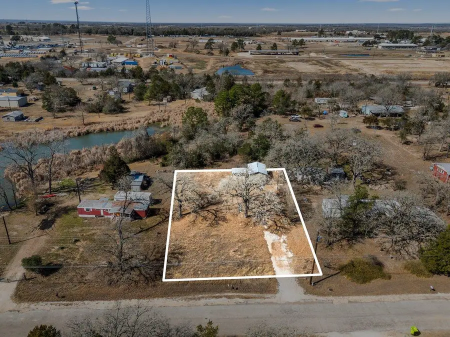 186 Zimmerman Ave, Bastrop, TX 78602 - Image #3