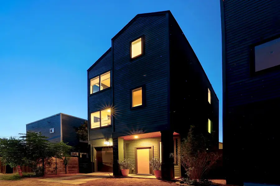 1007 E 15th St #2, Austin, TX 78702 - #2
