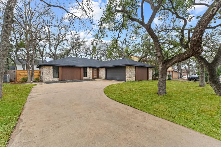 10244 Missel Thrush Dr, Austin, TX 78750 - Image #3