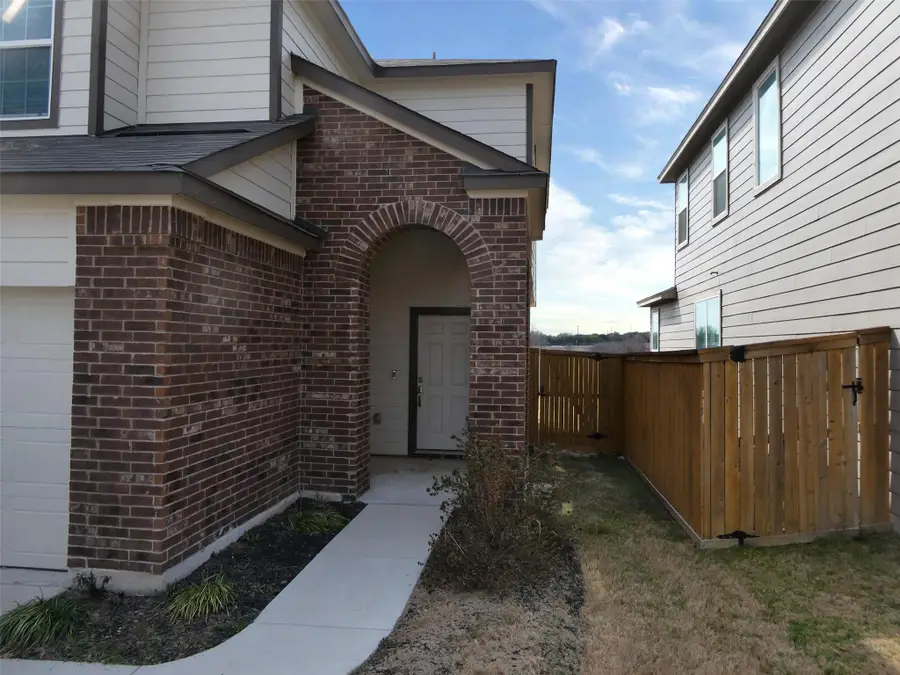 217 Bronco Billy Dr, Jarrell, TX 76537 - #3