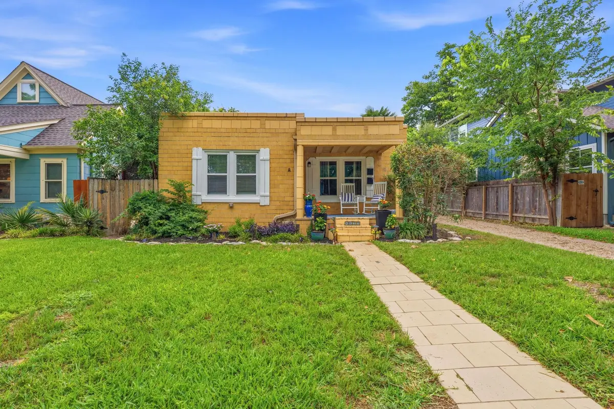 4611 Rosedale Ave, Austin, TX 78756 - #1