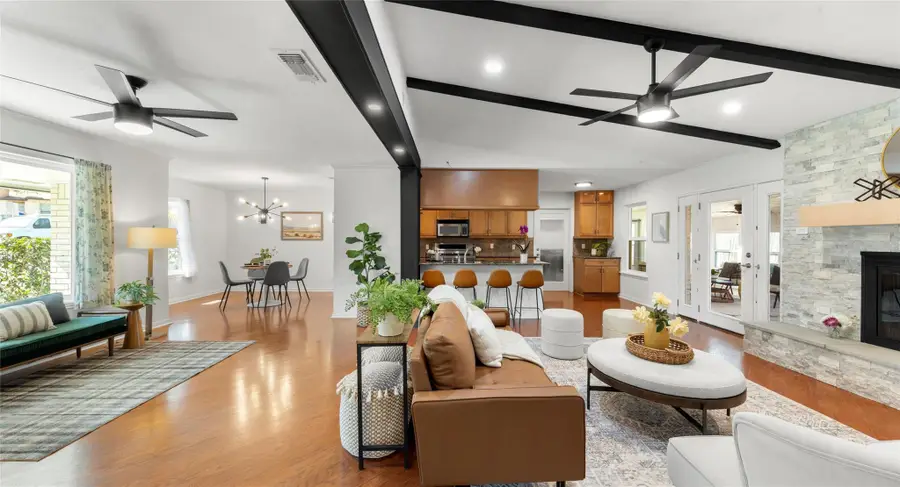 1704 Shelbourne Dr, Austin, TX 78752 - #3