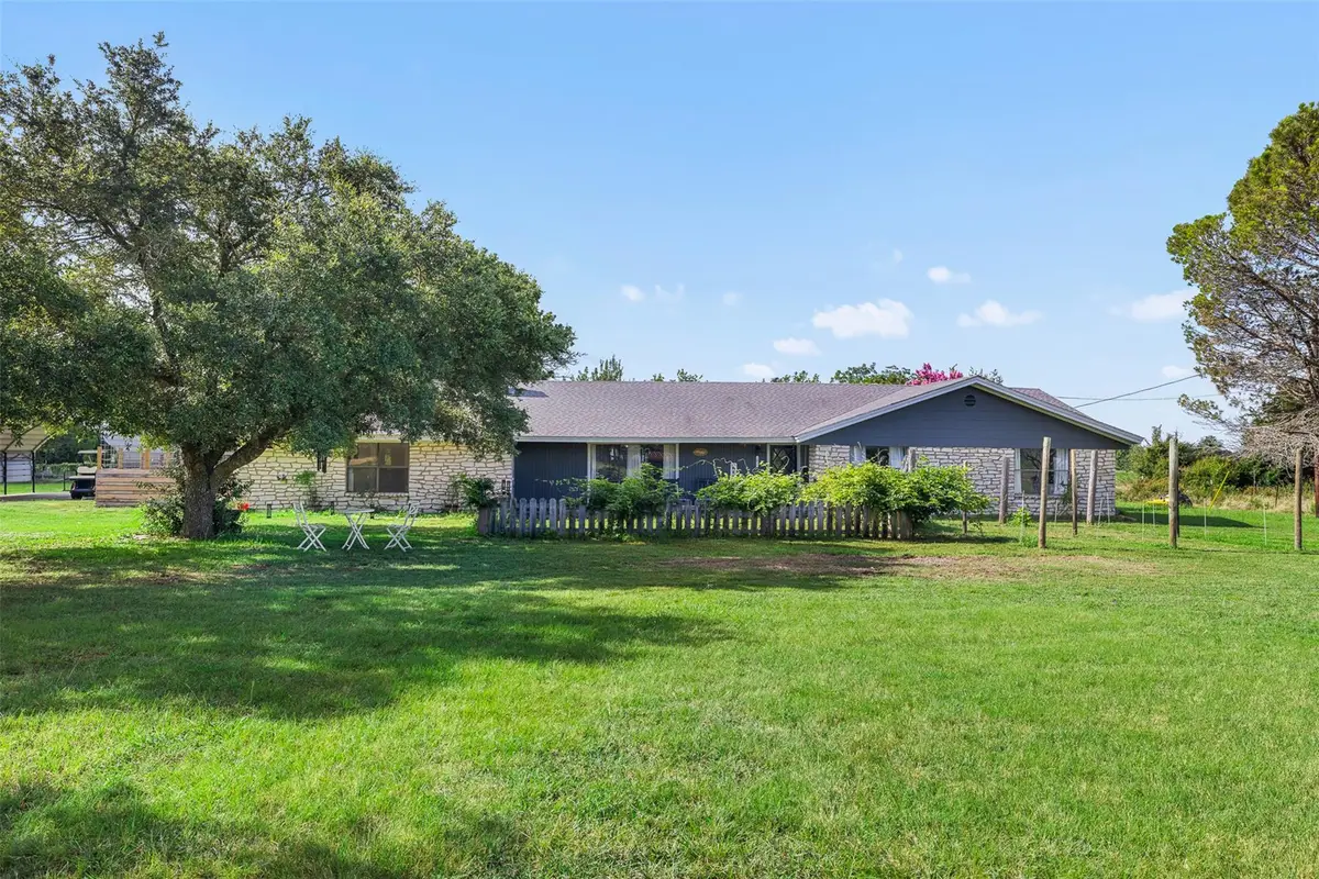 1015 Fm 112 Rd, Lexington, TX 78947 - #1