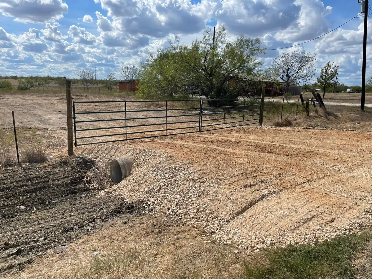 12695 Fm 1854, Dale, TX 78616 - #1