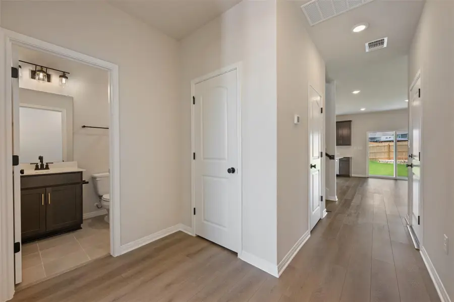 200 Willow Heights Dr, Hutto, TX 78634 - #3