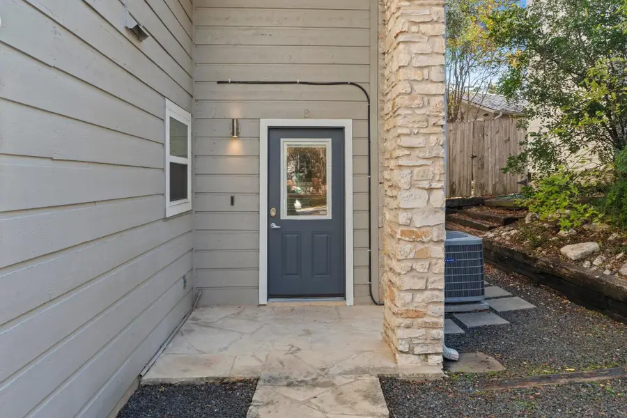 1245 Spyglass Dr #B, Austin, TX 78746 - Image #3