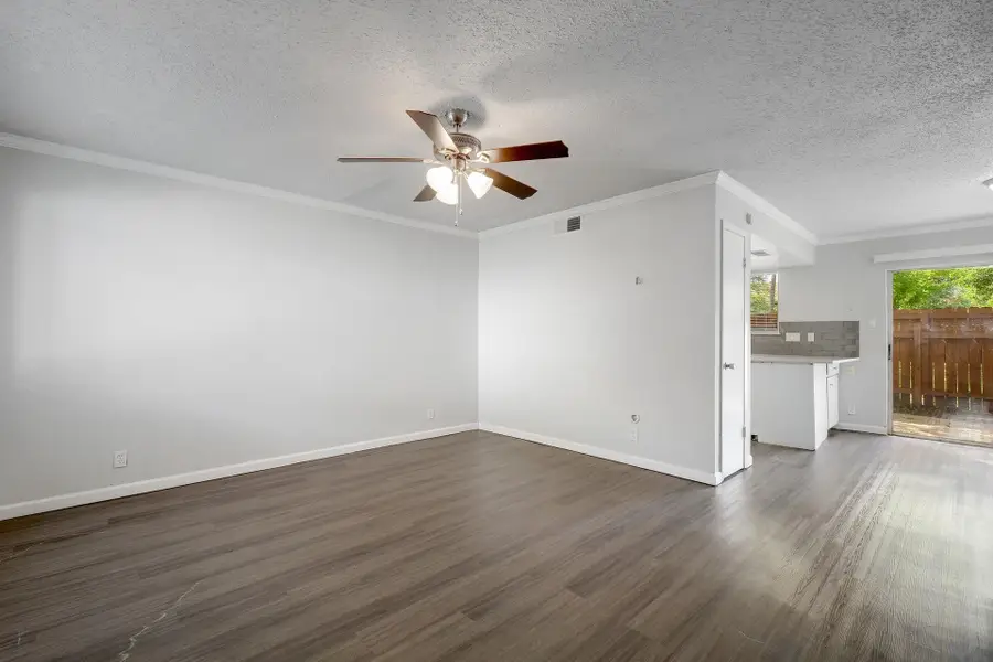 5905 Hidden Valley Trl, Austin, TX 78744 - #3