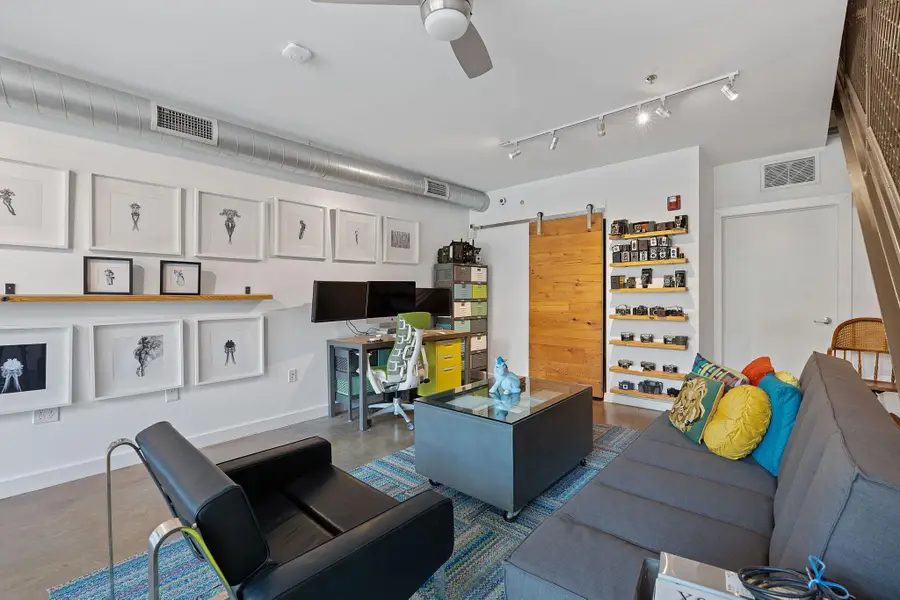 1601 E Cesar Chavez St #104, Austin, TX 78702 - Image #2